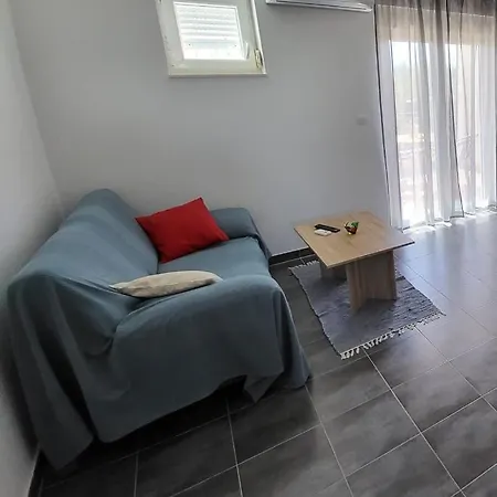 Apartment Lovely Holiday Luce Privlaka (Zadar)