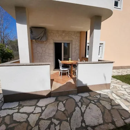 Lovely Holiday Luce Apartment Privlaka (Zadar)