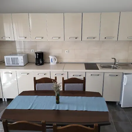 Lovely Holiday Luce Apartament